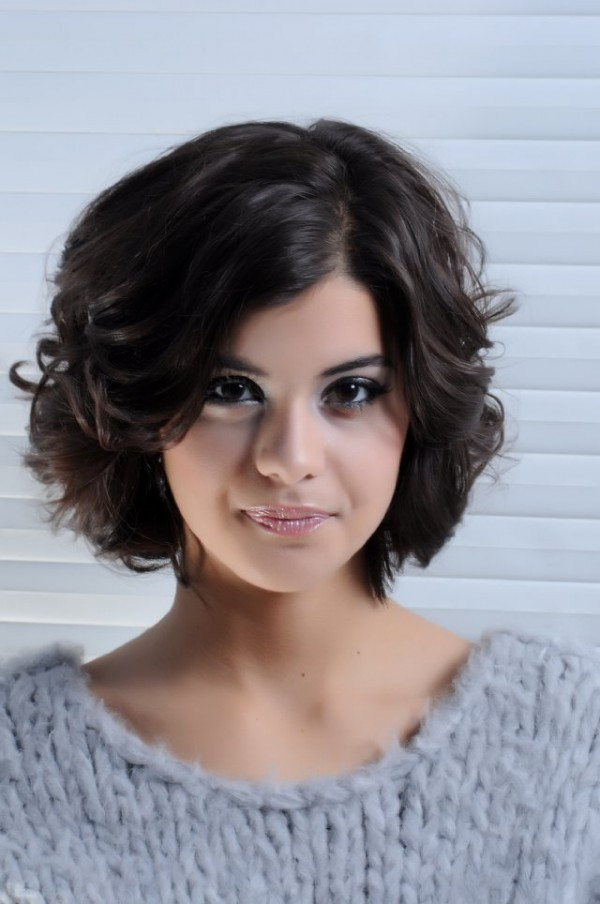 Short Wavy Hairstyles For Round Faces
 Short Haircuts 2015 for Round Faces
