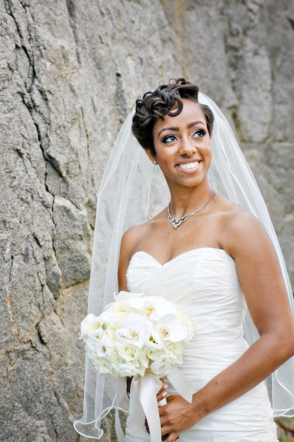 Short Wedding Hairstyles For Black Brides
 23 Bridal Hairstyles That Look Great Black Women