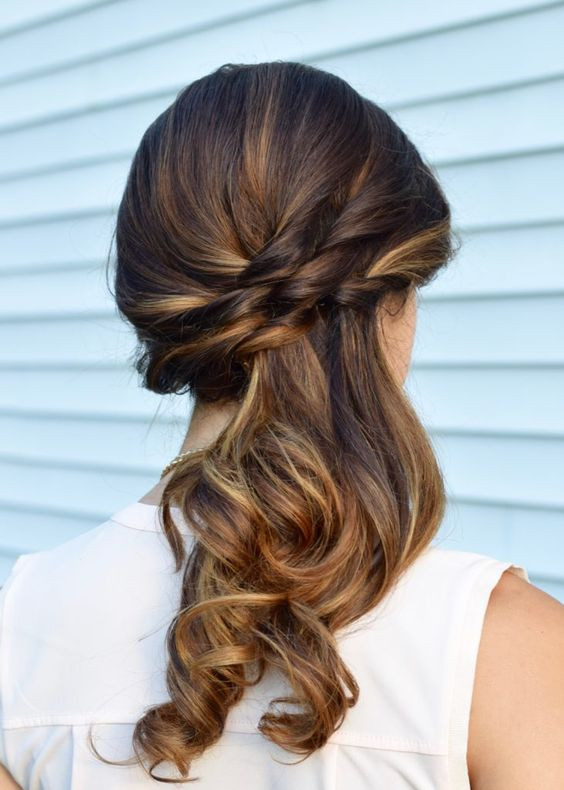 Side Swept Hairstyle For Wedding
 34 Elegant Side Swept Hairstyles You Should Try