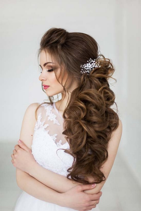 Side Swept Wedding Hairstyle
 Top 30 Long Wedding Hairstyles for Bride from Art4studio