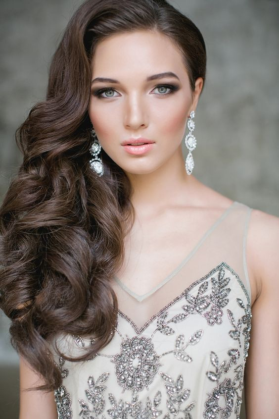 Side Swept Wedding Hairstyle
 34 Elegant Side Swept Hairstyles You Should Try
