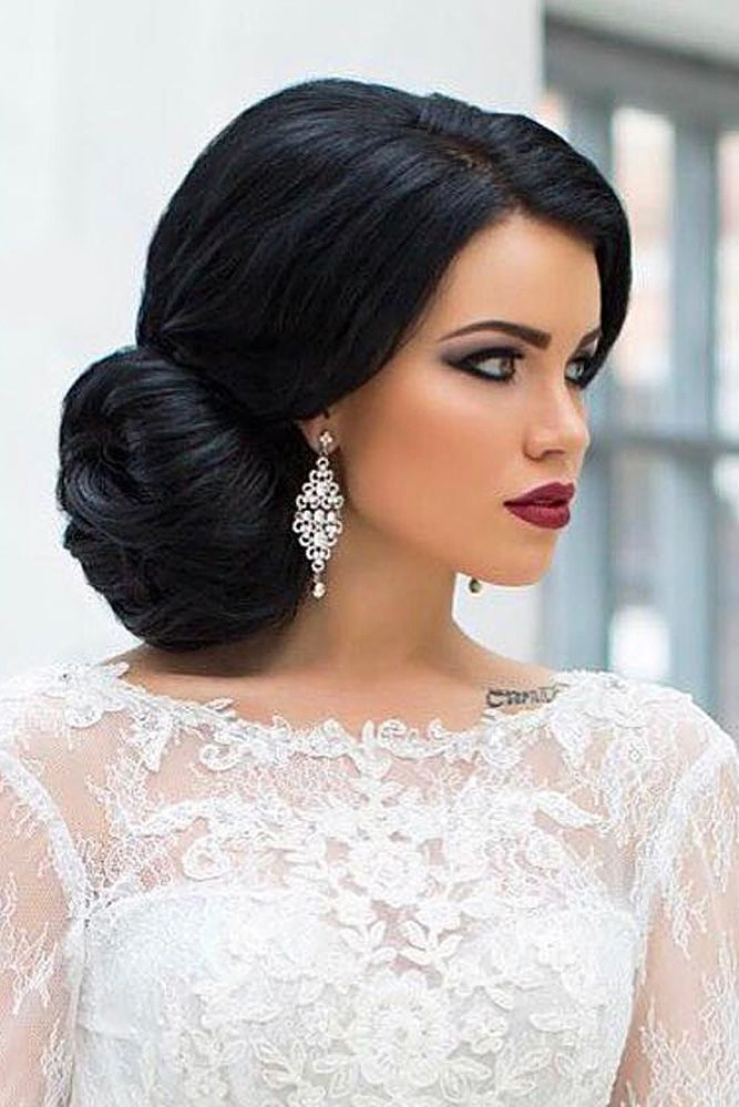 Side Wedding Hairstyle
 25 Classic and Beautiful Vintage Wedding Hairstyles