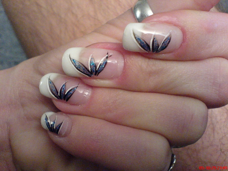 Simple And Easy Nail Designs
 Easy DIY Nail Art Design Ideas