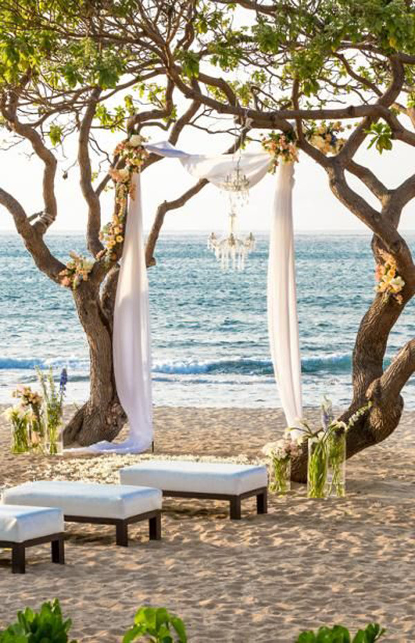 Simple Beach Wedding
 15 Romantic And Simple Beach Wedding Ideas