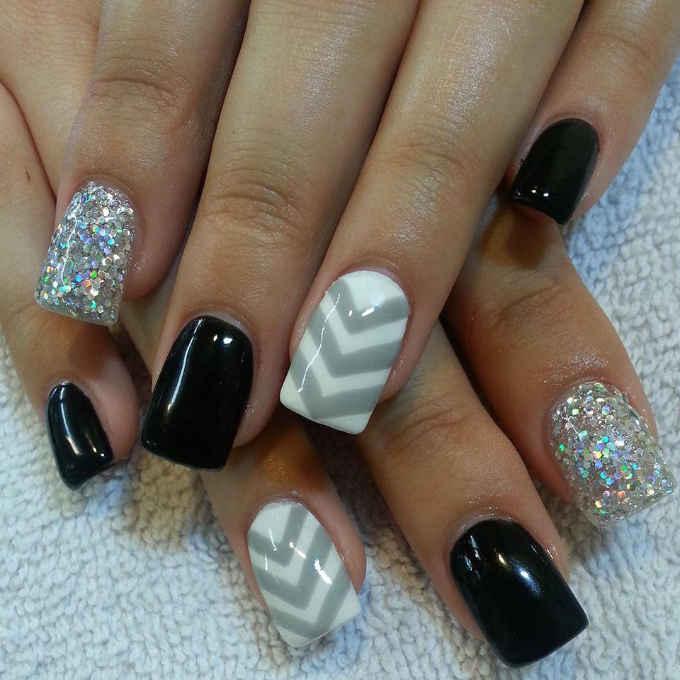Simple White Nail Designs
 33 Easy Black And White Nail Designs StylePics