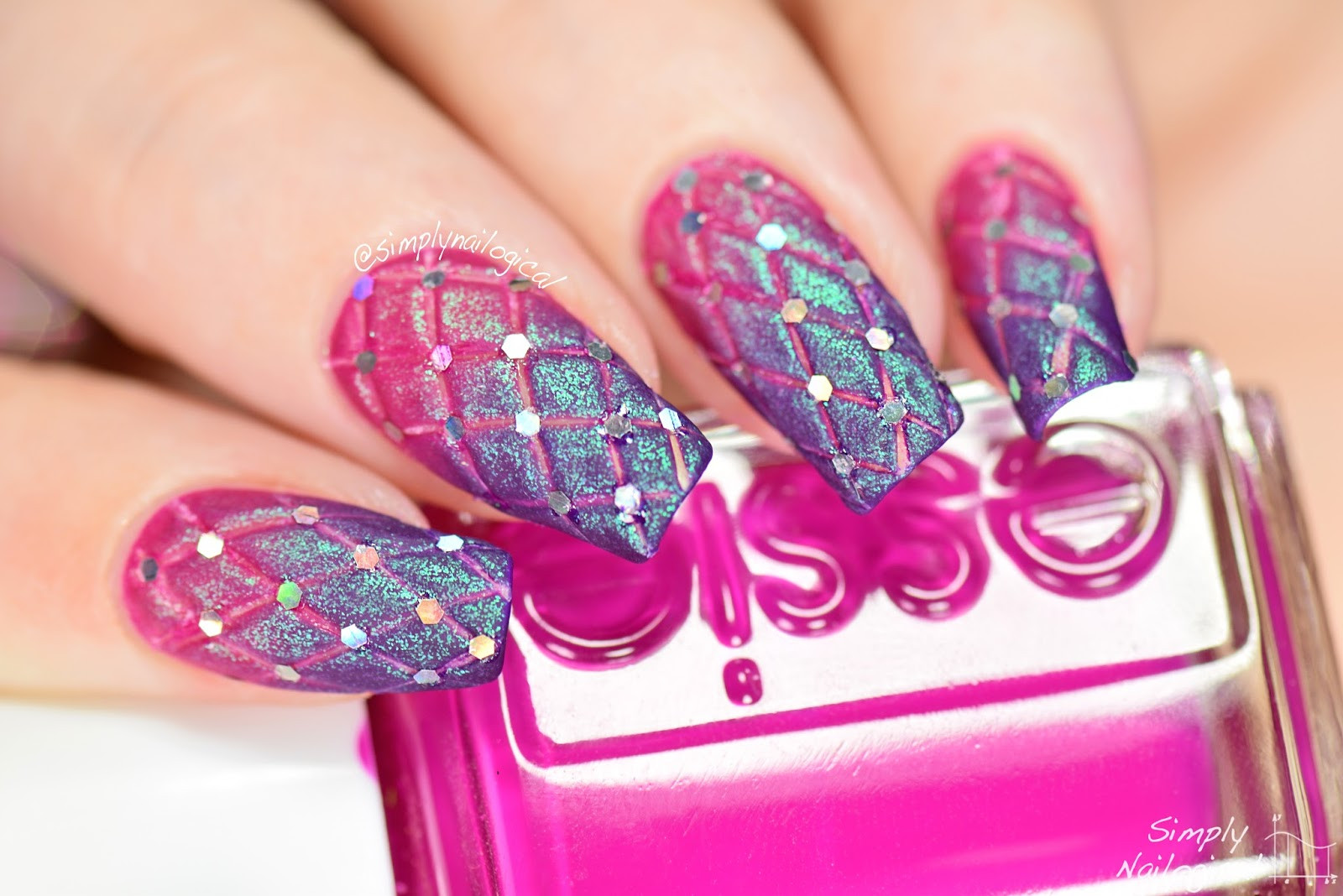 Simply Nailogical Nail Art
 Simply Nailogical DIY fancy quilted nails