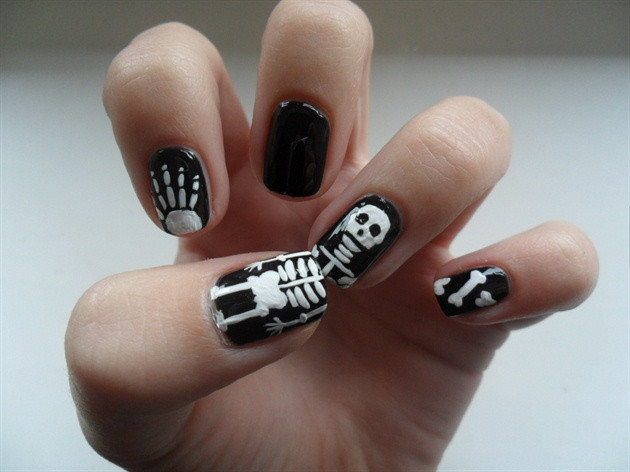 Skeleton Nail Art
 Skeleton nails Nail Art Gallery