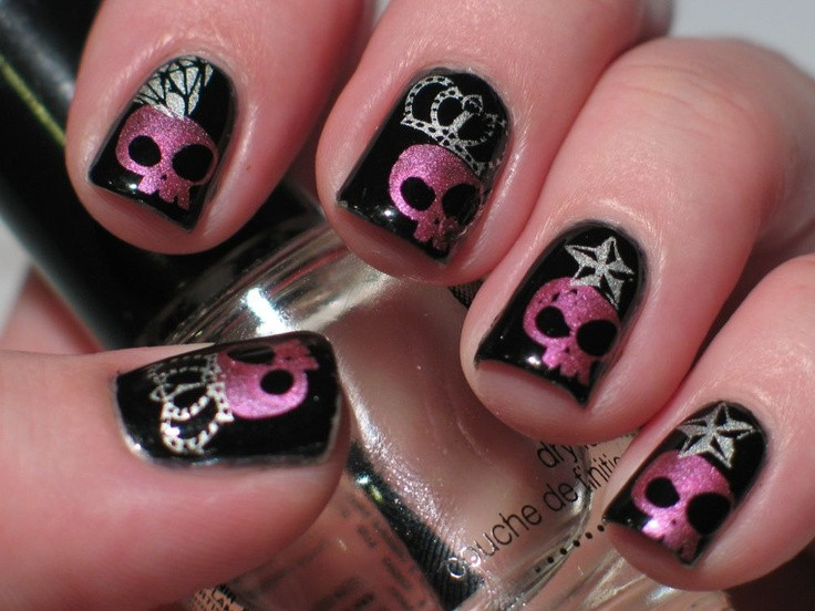 Skeleton Nail Art
 Skull and Skeleton Nail Art that Will Thrill You to the
