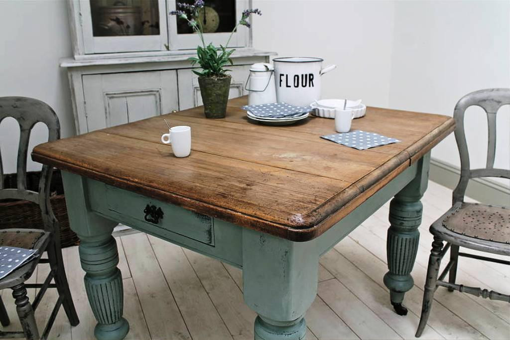 Small Farmhouse Kitchen Table
 Small farm table benches made from reclaimed wood