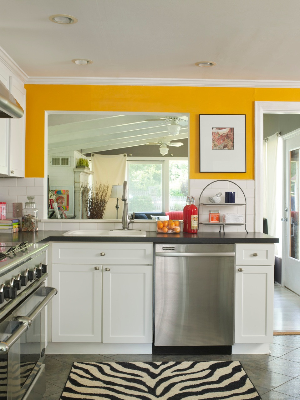 Small Kitchen Colour Ideas
 Cheerful Bright Kitchen Color Ideas for Sleek Interior