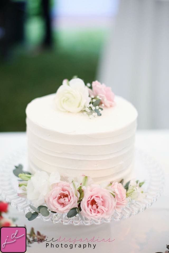 Small Simple Wedding Cakes
 Small Wedding cake for the bride and groom simple white