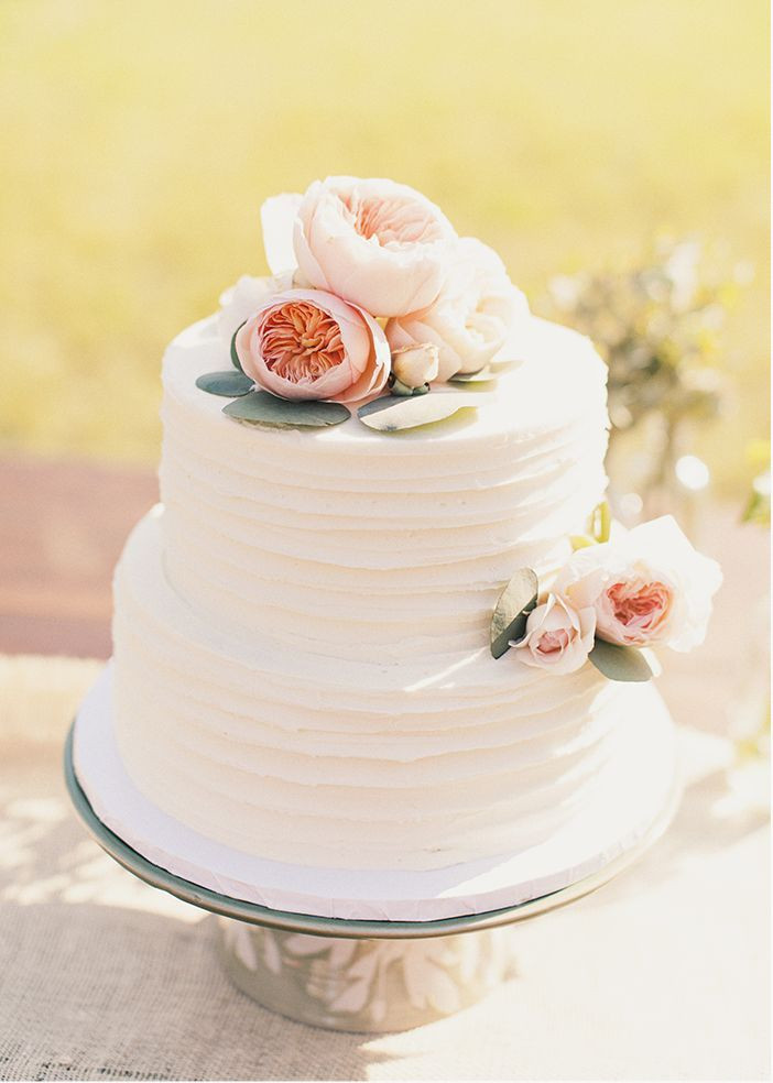 Small Simple Wedding Cakes
 nice texture for buttercream cake add asymmetrical