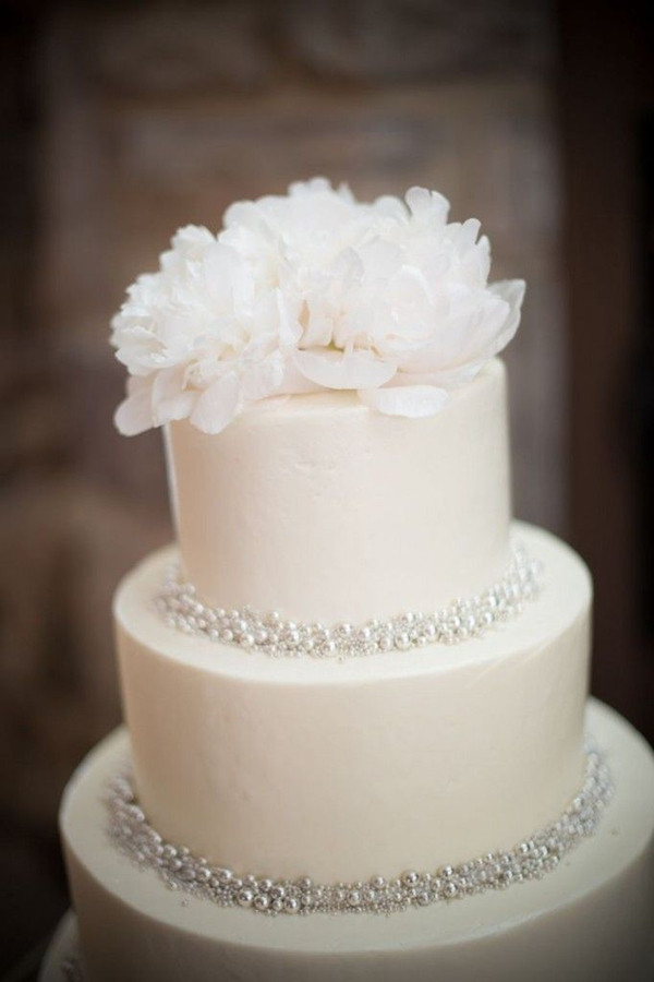 Small Simple Wedding Cakes
 25 Fabulous Wedding Cake Ideas With Pearls