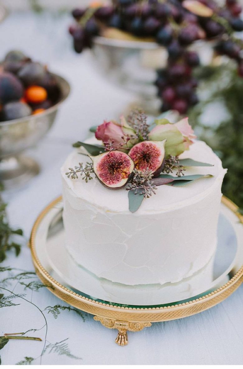 Small Simple Wedding Cakes
 15 Small Wedding Cake Ideas That Are Big on Style