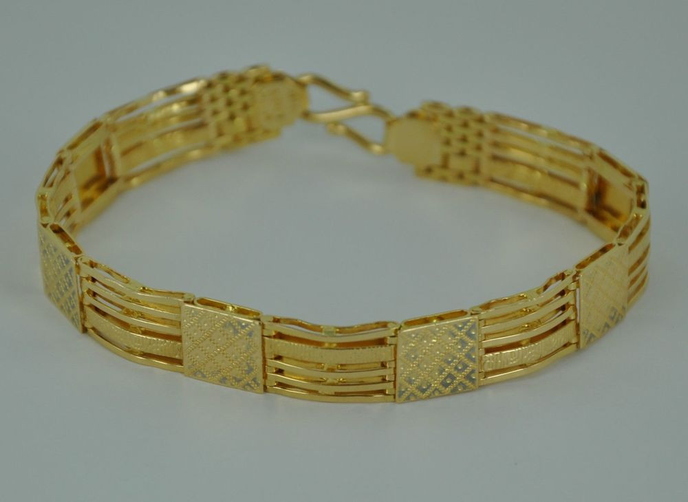 Solid Gold Bracelet
 22K Solid Gold Bracelet 27 15 grams 7 75 inches long