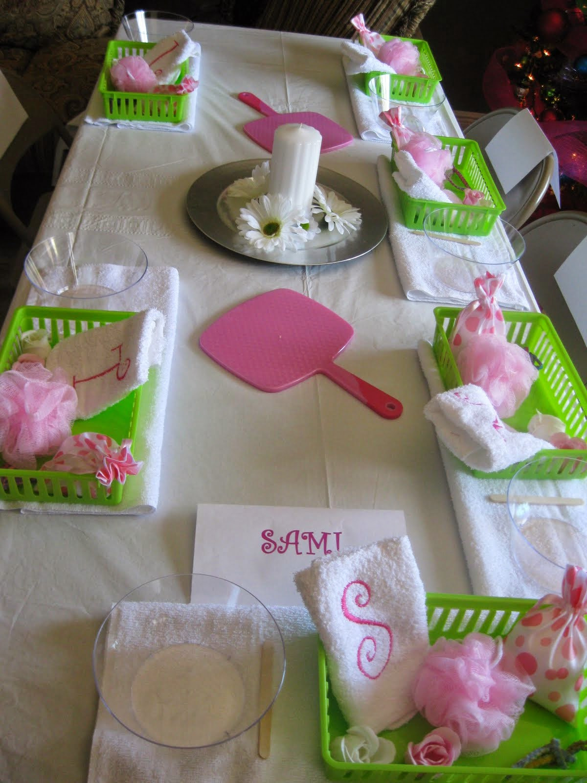 Spa Birthday Party Decorations
 Giggle Bean girl birthday party
