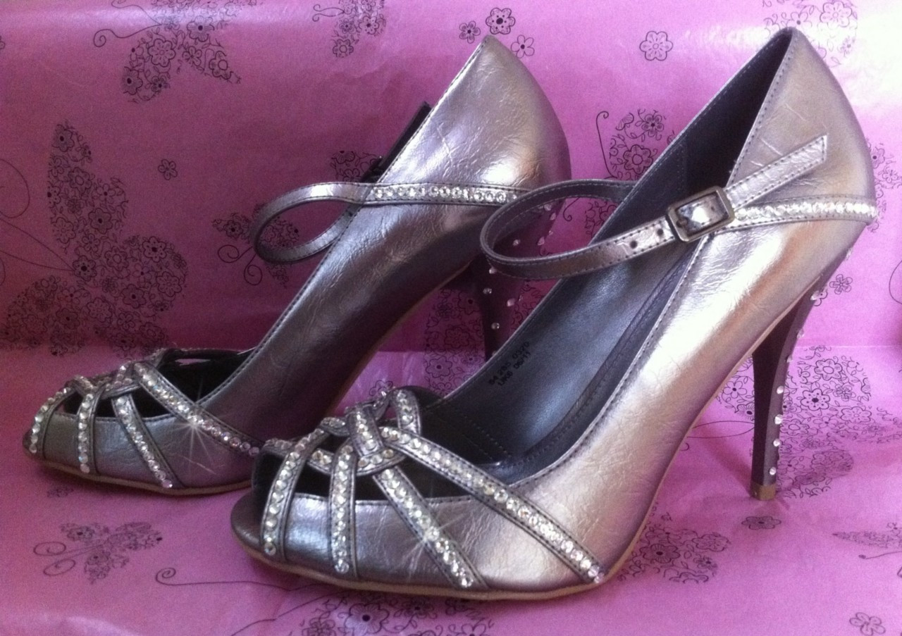 Sparkle Wedding Shoes
 Silver Sparkle Crystal Peep Toe Wedding Bridal Shoes with