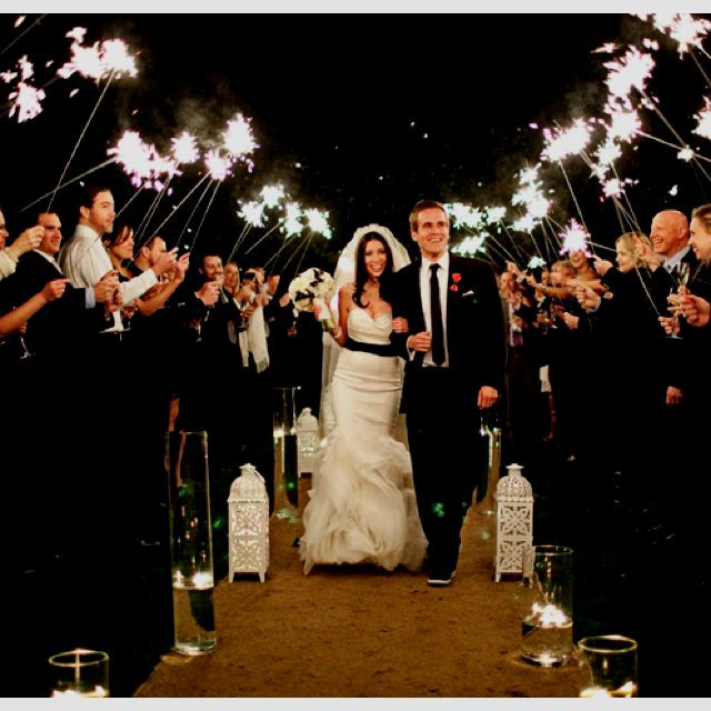 Sparklers For Wedding Ceremony
 Nighttime wedding sparklers