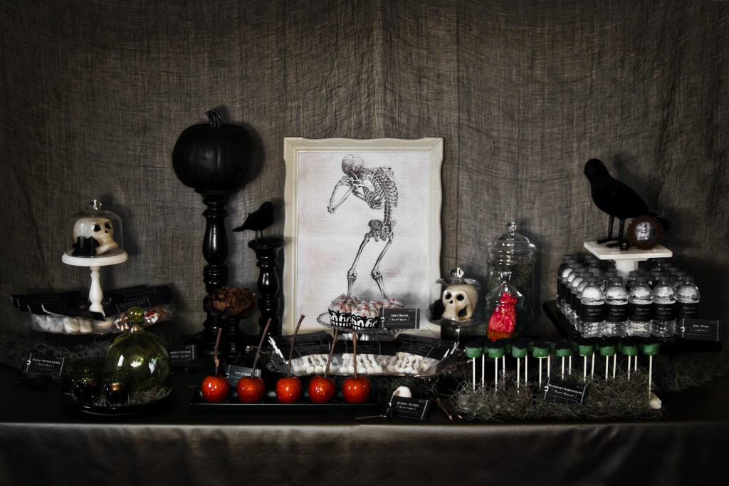 Spooky Halloween Party Ideas
 Spooky Halloween Party Ideas Handmade Decor The Flair