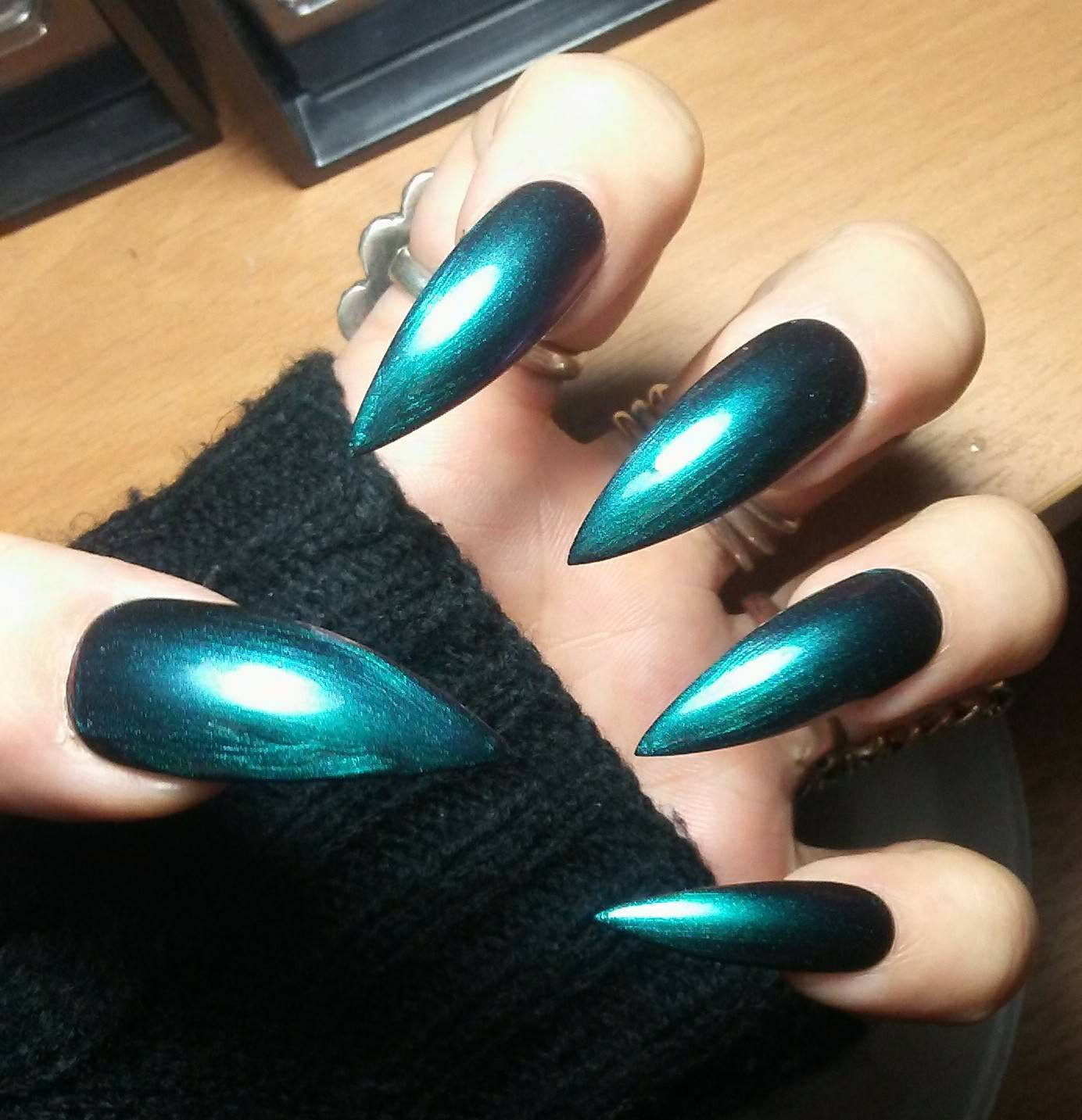 Stiletto Nail Colors
 Holographic Chrome Stiletto Nails COLOR CHANGING Long or