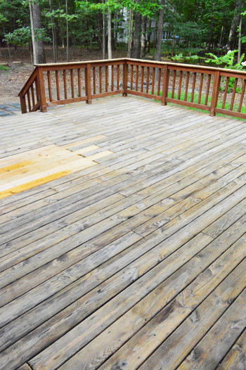Stripping Deck Paint
 How To Strip & Clean A Deck For Stain