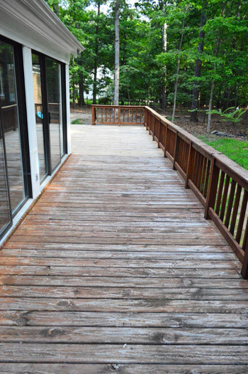 Stripping Deck Paint
 How To Strip & Clean A Deck For Stain