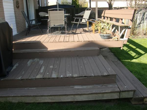 Stripping Deck Paint
 Stripping paint from deck with a thinner and not a
