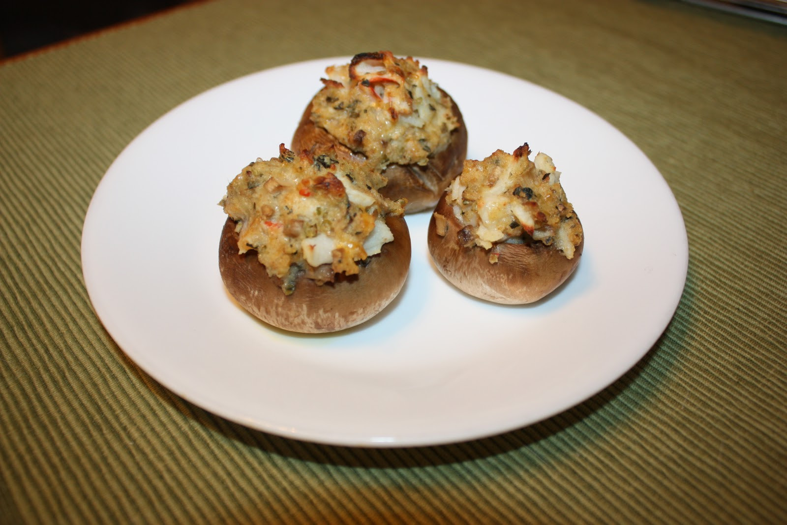 Stuffed Mushroom Recipes With Crab Meat
 Olive The Ingre nts Crab Stuffed Mushrooms