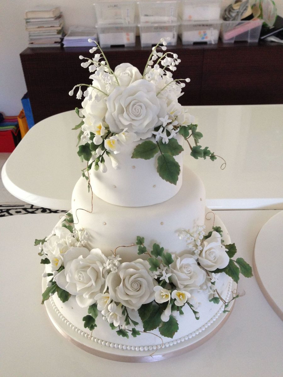 Sugar Flowers For Wedding Cakes
 Sugar Flowers Wedding Cake CakeCentral
