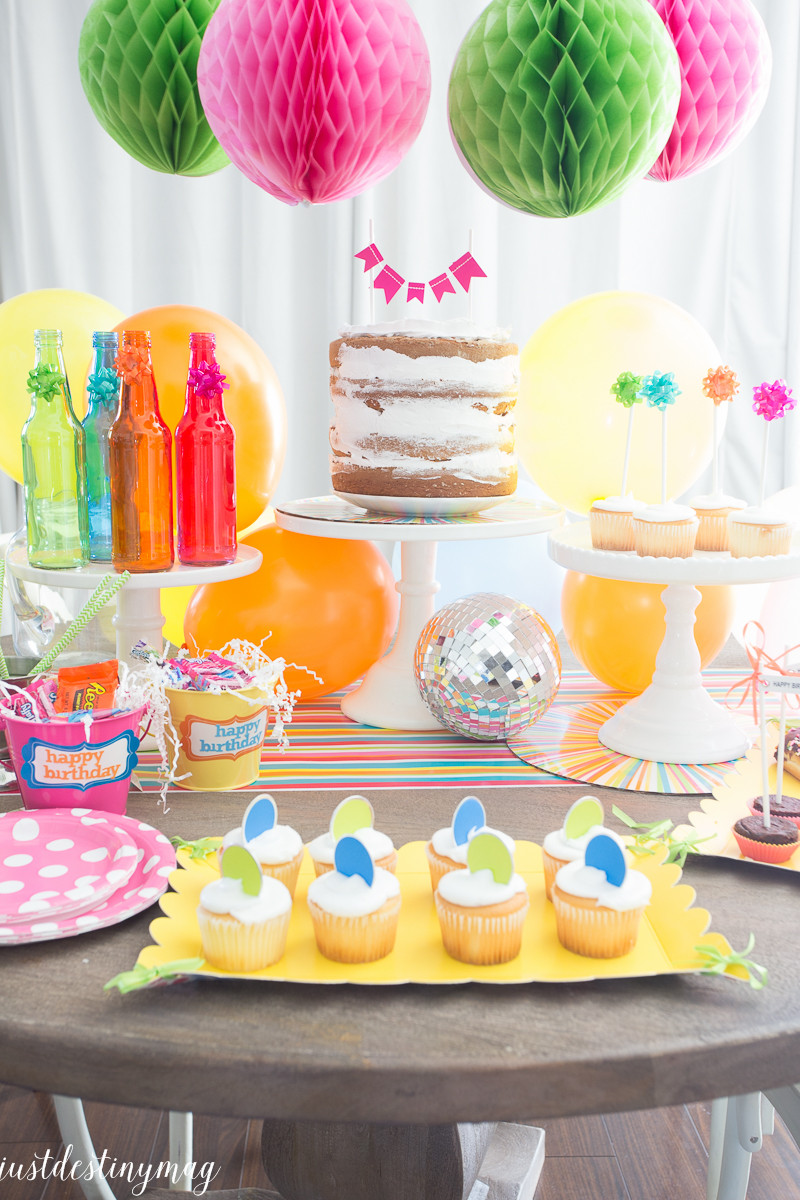 Summer Bday Party Ideas
 Celebrate Colorful Summer Birthday Party Ideas