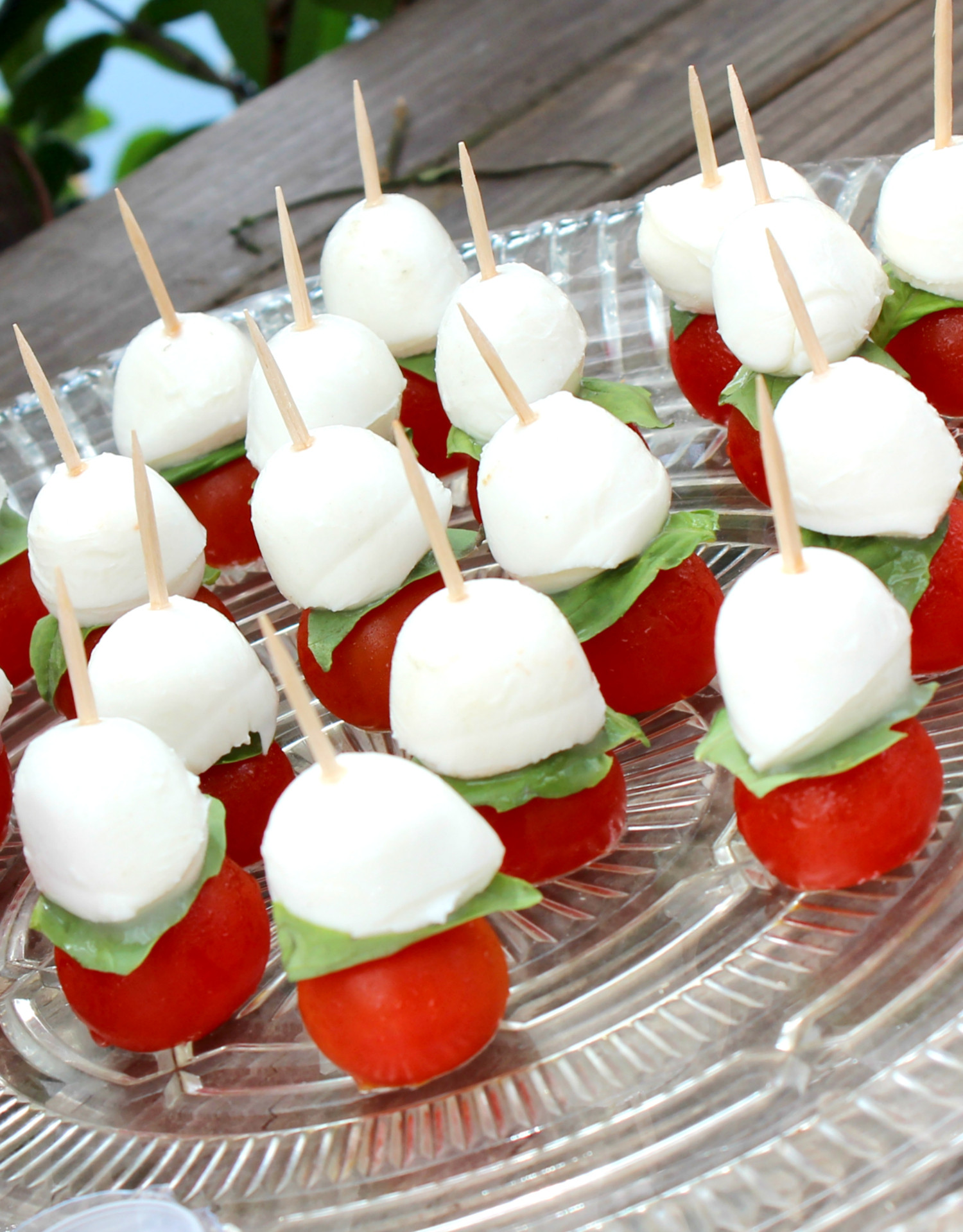 Summer Party Theme Ideas For Adults
 Fun Summer Pool Party Ideas for Adults