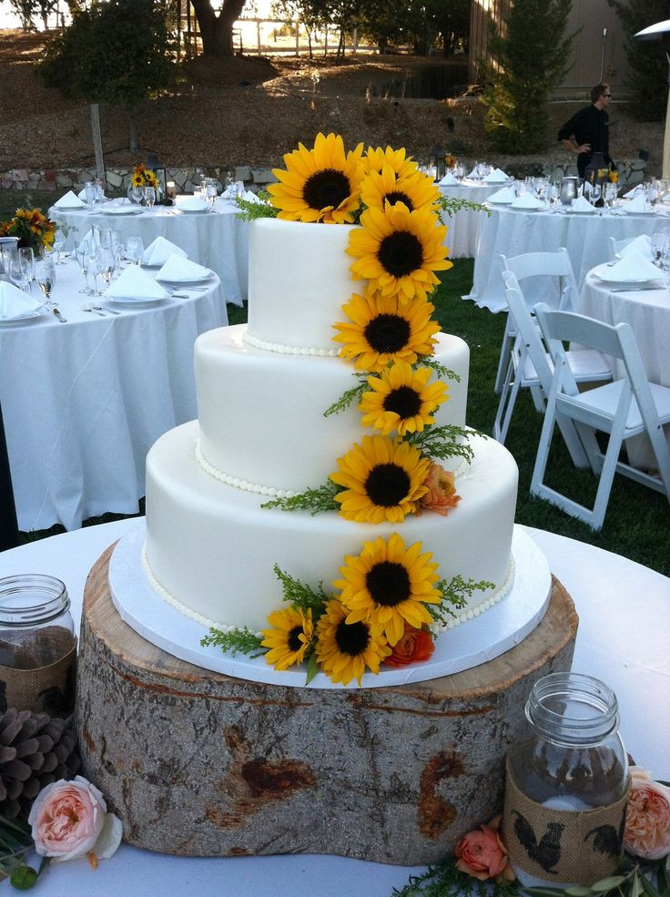 Sunflower Wedding Cakes
 311 best Sunflower Weddings images on Pinterest