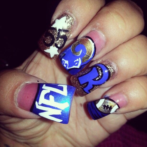 Super Bowl Nail Designs
 30 Football Nail Art designs that exclaims the Super Bowl