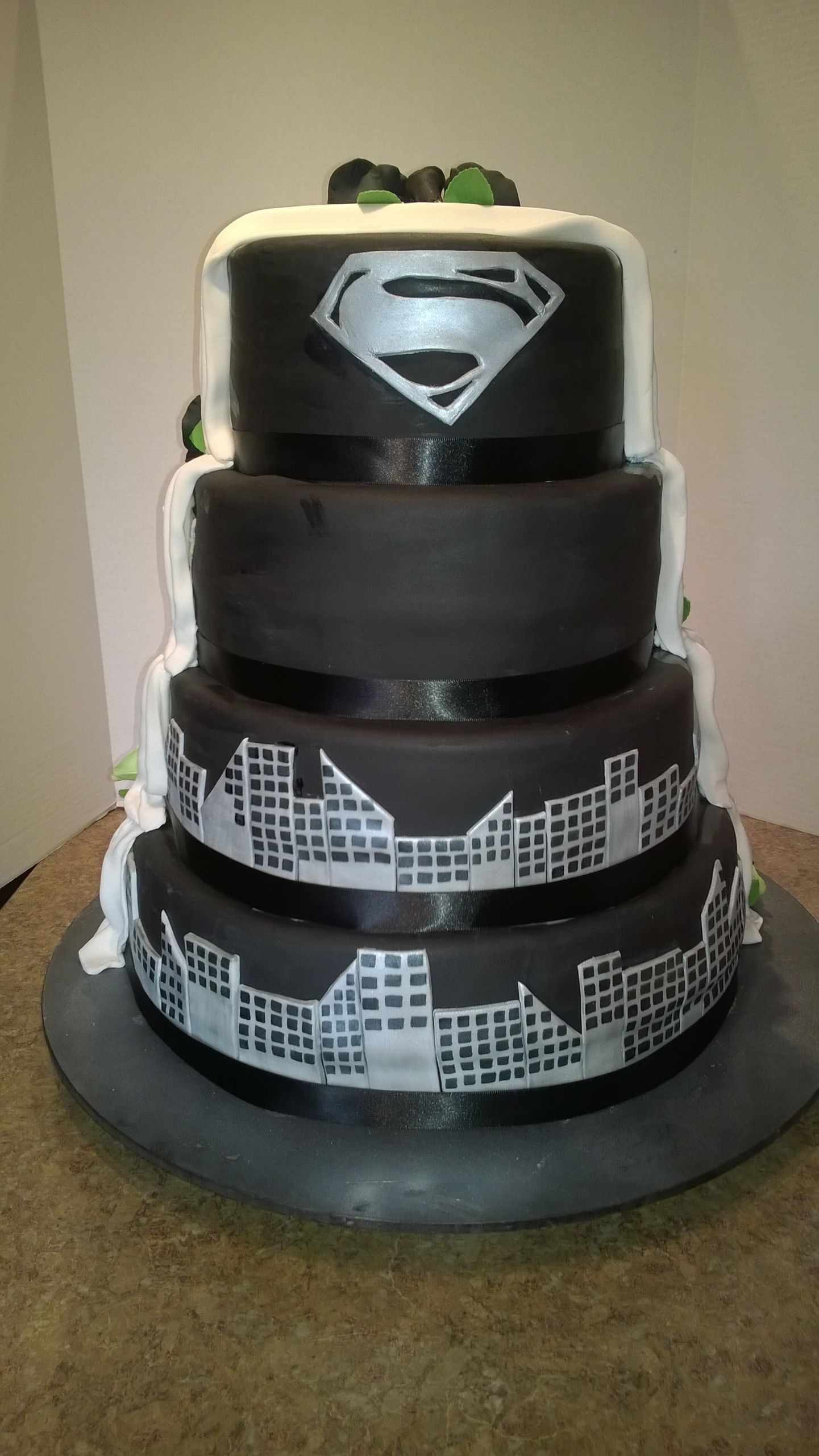 Superman Wedding Cakes
 Superman wedding cake idea in 2017