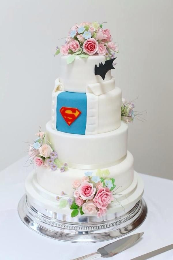 Superman Wedding Cakes
 His And Hers Wedding Cake Ideas