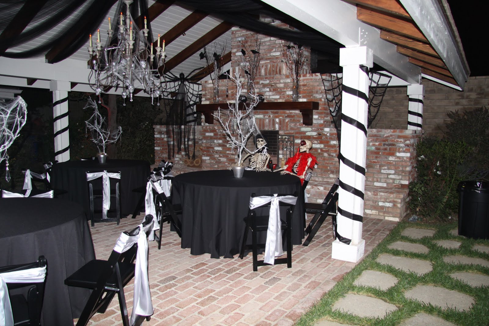 Sweet 16 Halloween Party Ideas
 My Remarkable Style SWEET 16 HALLOWEEN PARTY