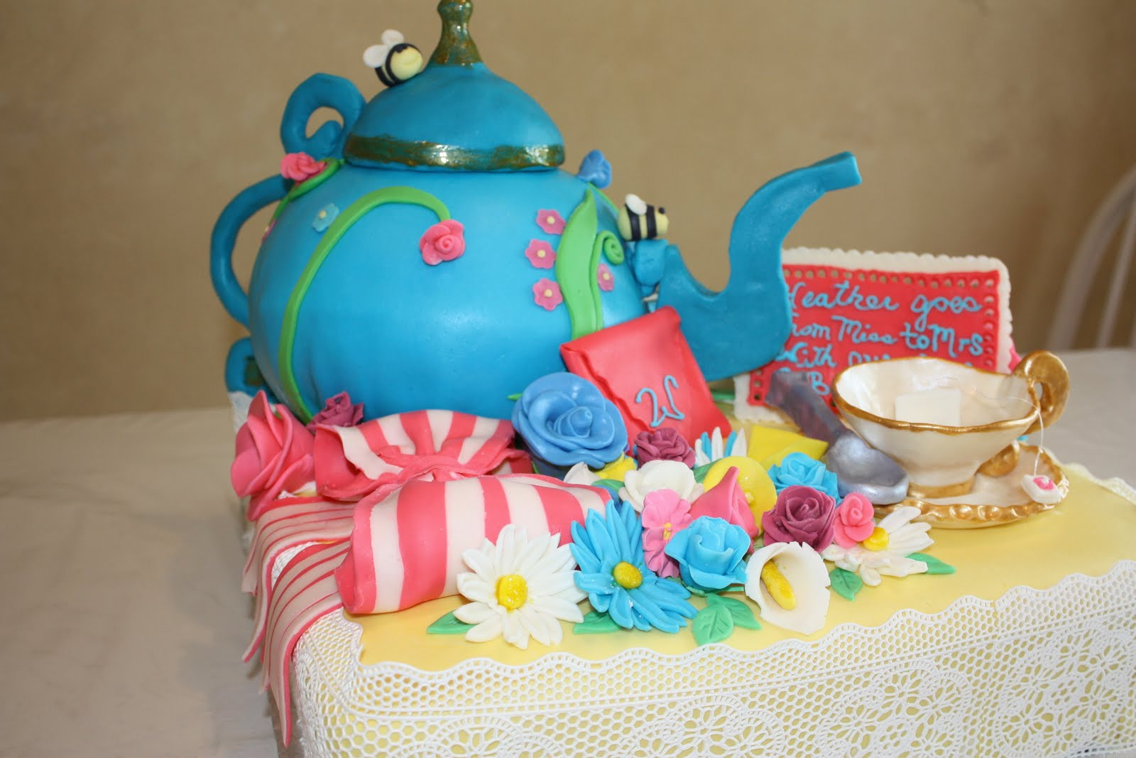 Tea Party Cake Ideas
 Pam and Nina s Crafty Cakes Bridal Shower Tea Party Cake