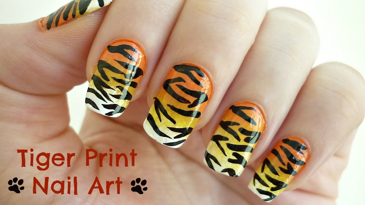 Tiger Nail Art
 Tiger Print Nail Art