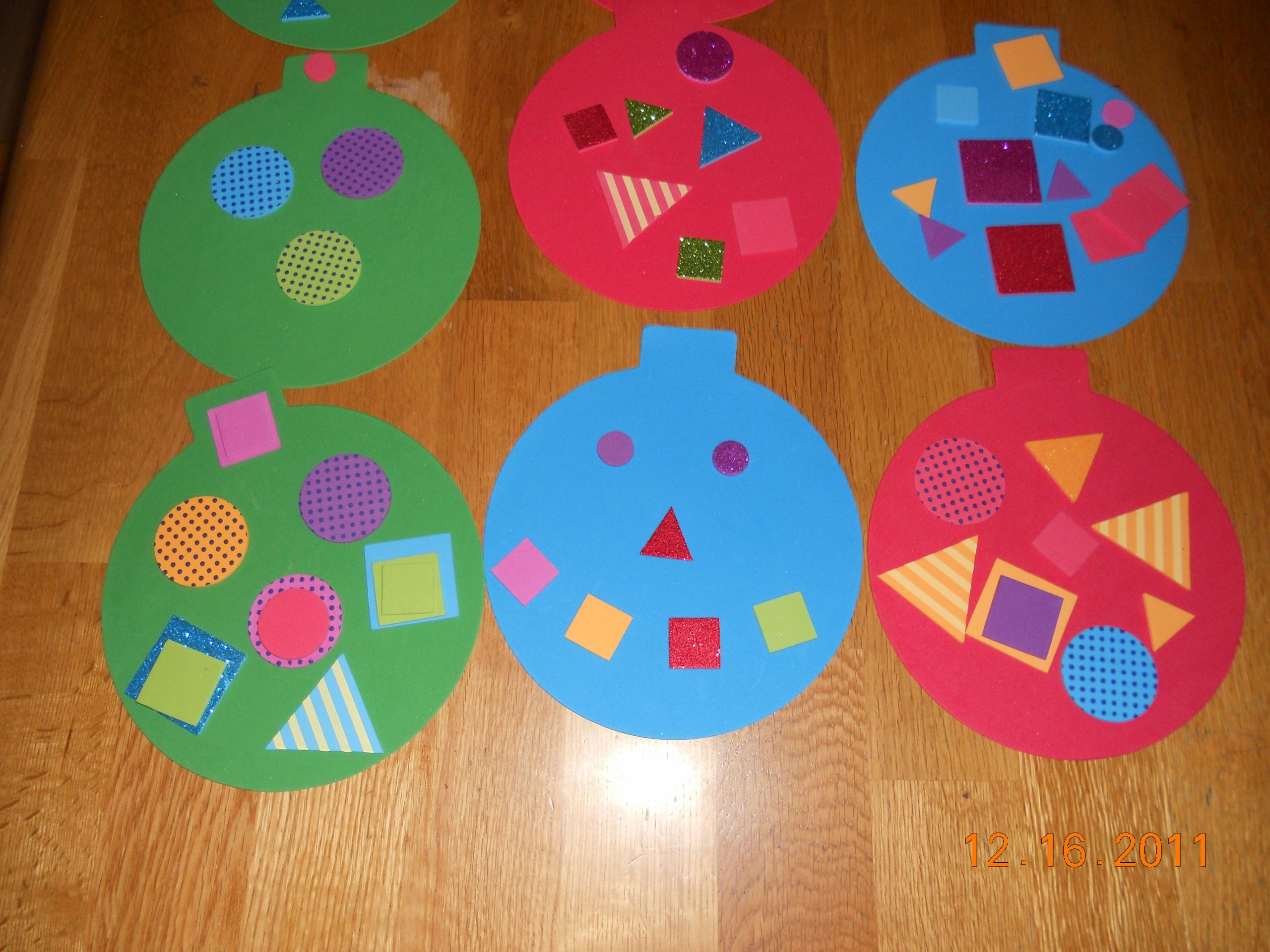Toddler Craft Ideas
 Christmas ornament – Miss Lassy