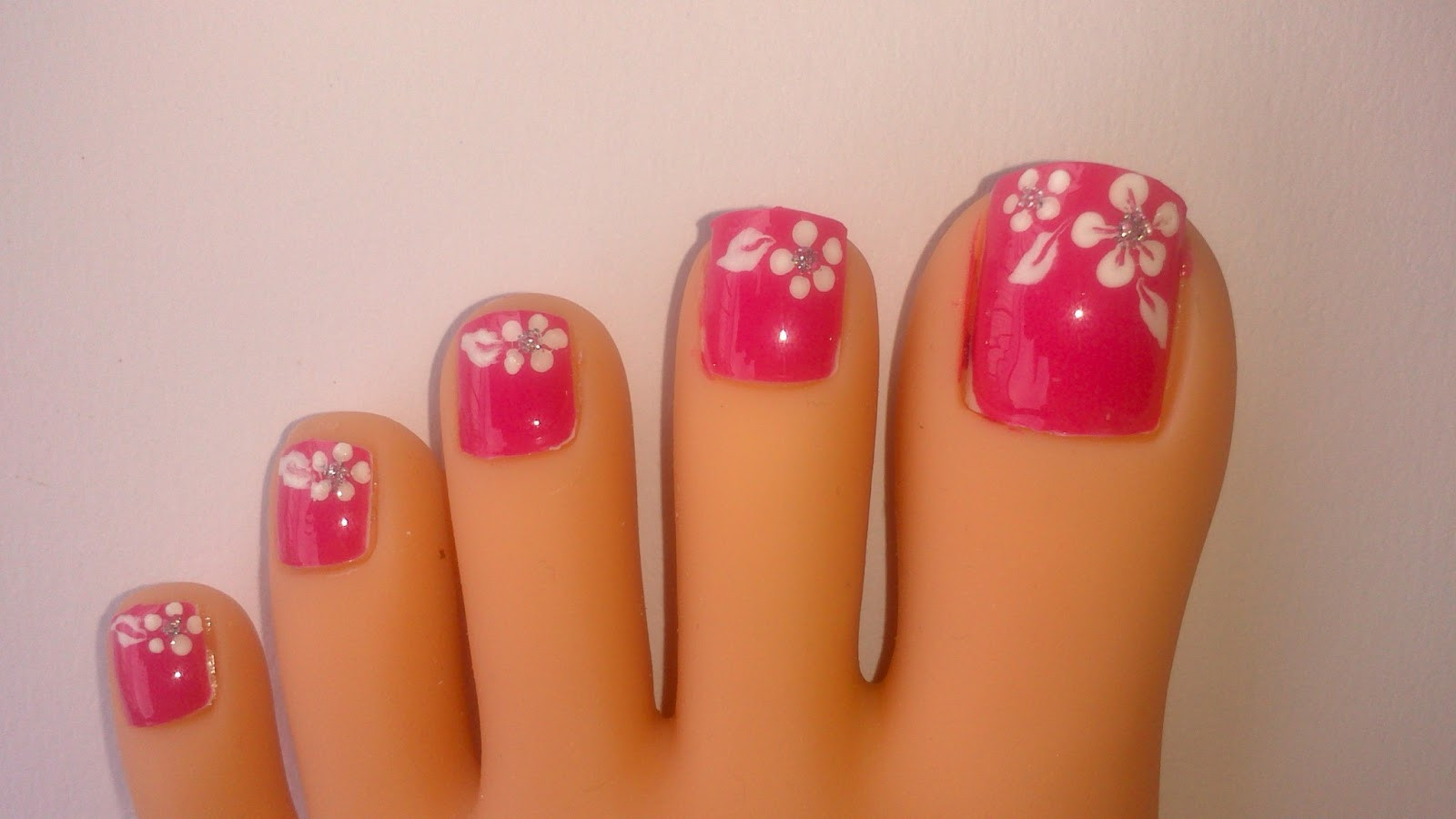 Toe Nail Design Ideas
 Lnetsa s nailart Toe nail design short nails version
