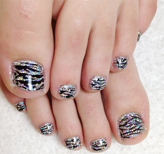 Toe Nail Designs Easy
 35 Easy Toe Nail Designs That Are Totally Worth Your Time