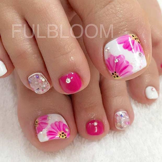 Toe Nail Designs For Spring
 25 Eye Catching Pedicure Ideas for Spring