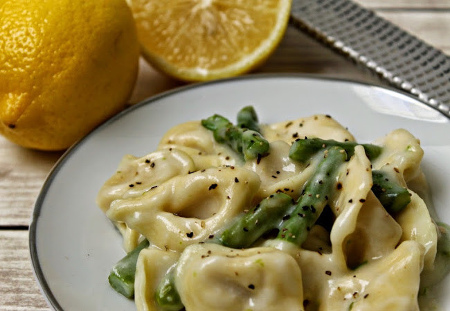 Tortellini Sauces Recipes
 Tortellini with Asparagus in a Light Creamy Lemon Sauce