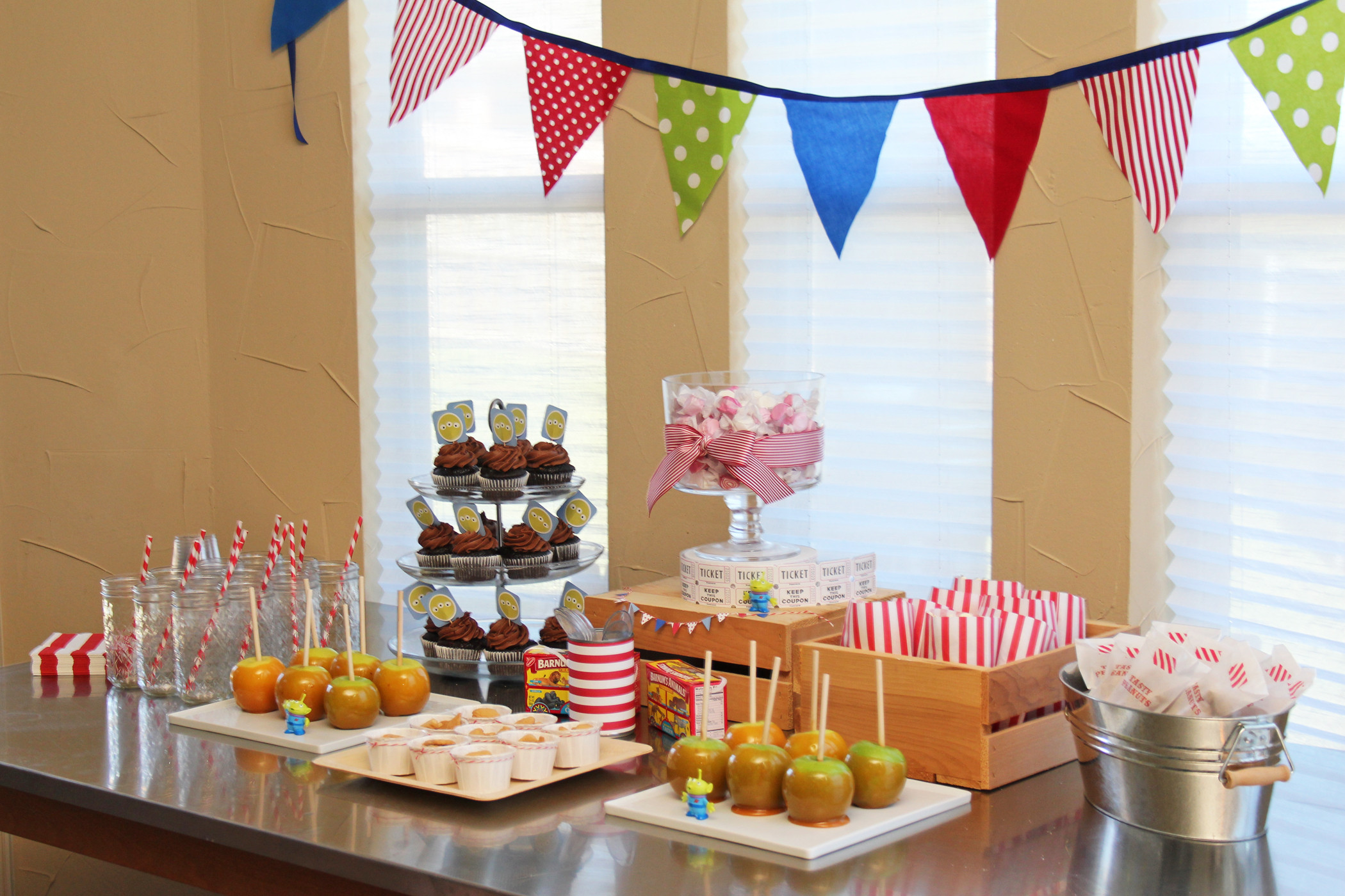 Toy Story Party Food Ideas
 Toy Story Mania Birthday Party