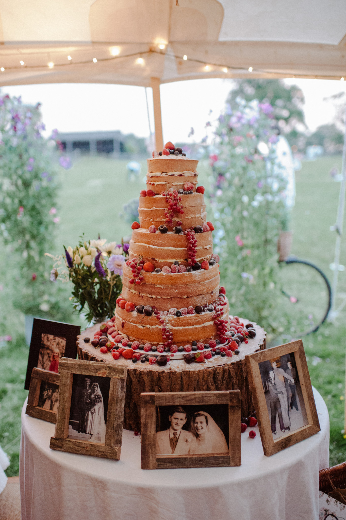 Tree Stump Wedding Cake
 Tree Stump Cake Stand