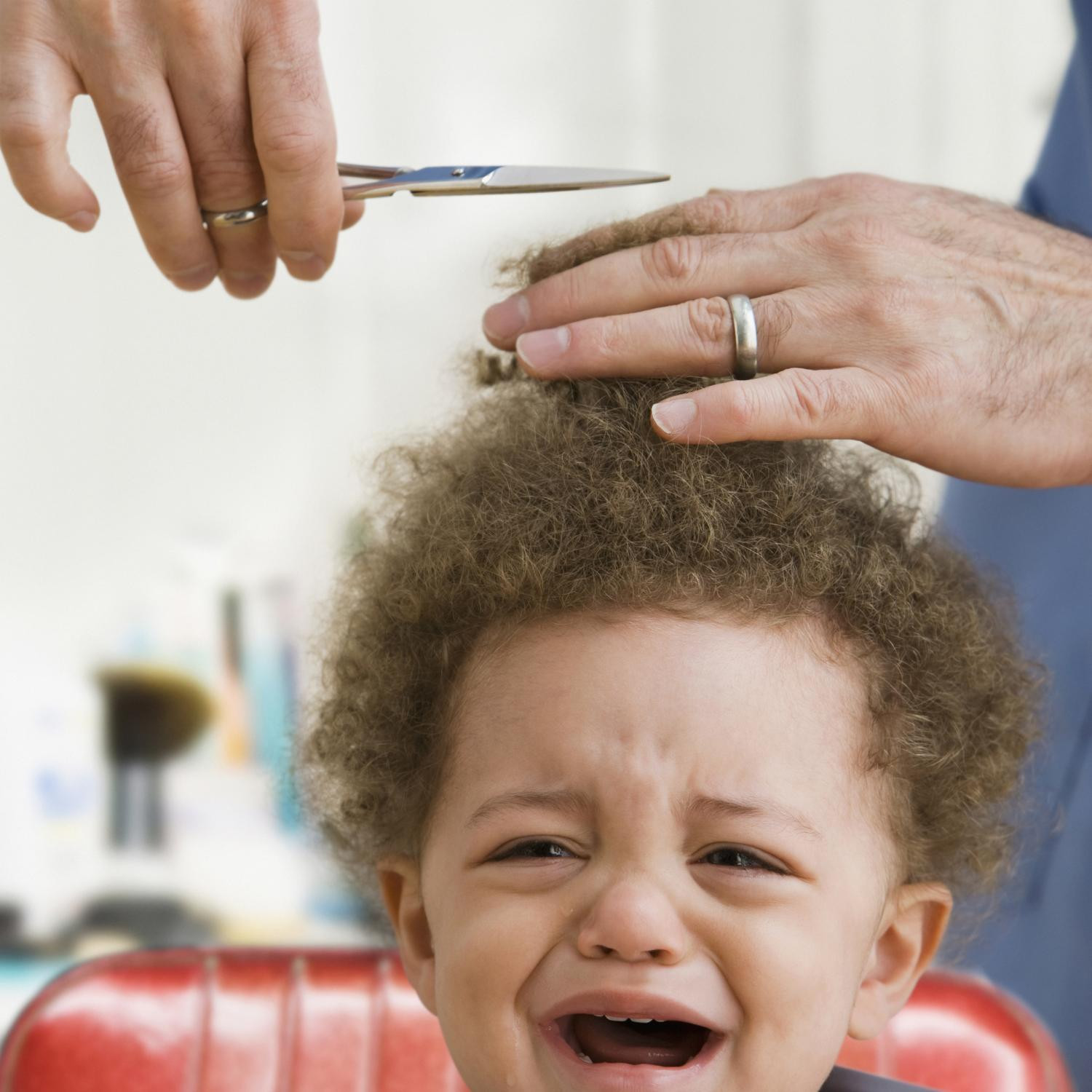 Trimming Baby Hair
 Hair Dos Guide to Your Baby’s First Haircut