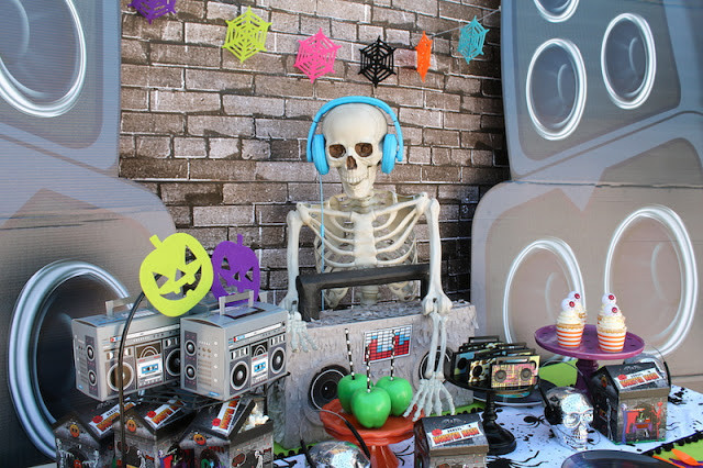 Tween Halloween Party Ideas
 DJ Bones Monster Mash Tween Halloween Party Ideas