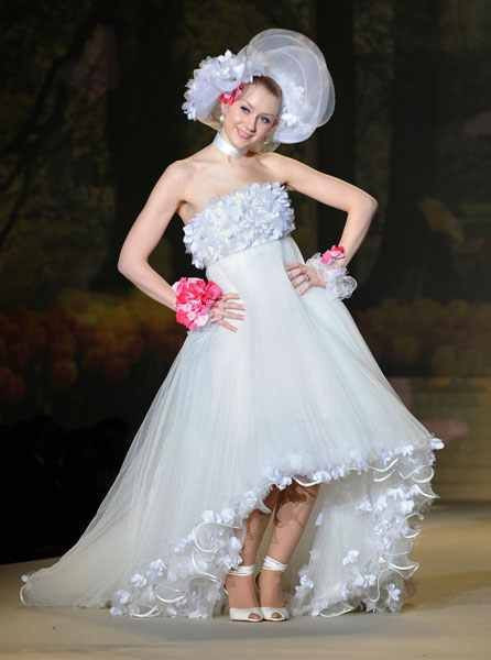 Ugly Wedding Gowns
 Little Miss Muffet Wedding Dress