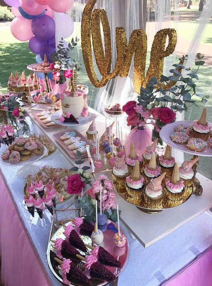 Unicorn Party Table Ideas
 Magical Unicorn First Birthday Party