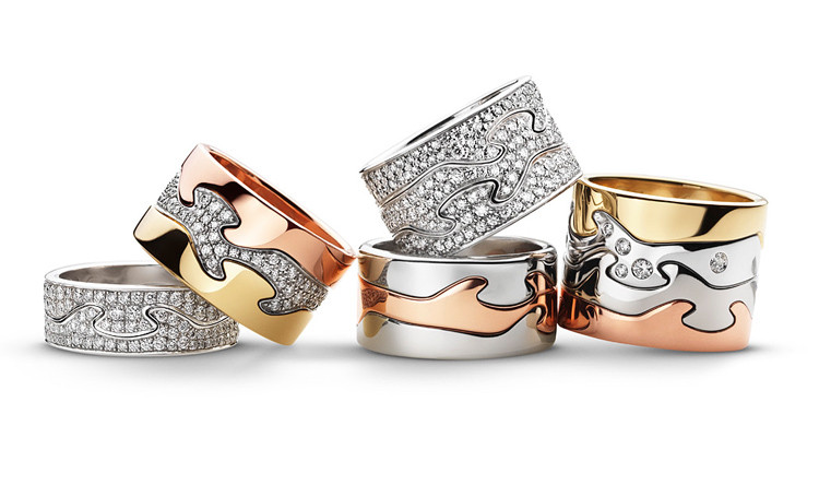 Untraditional Wedding Rings
 An untraditional wedding ring – perfect for a secret